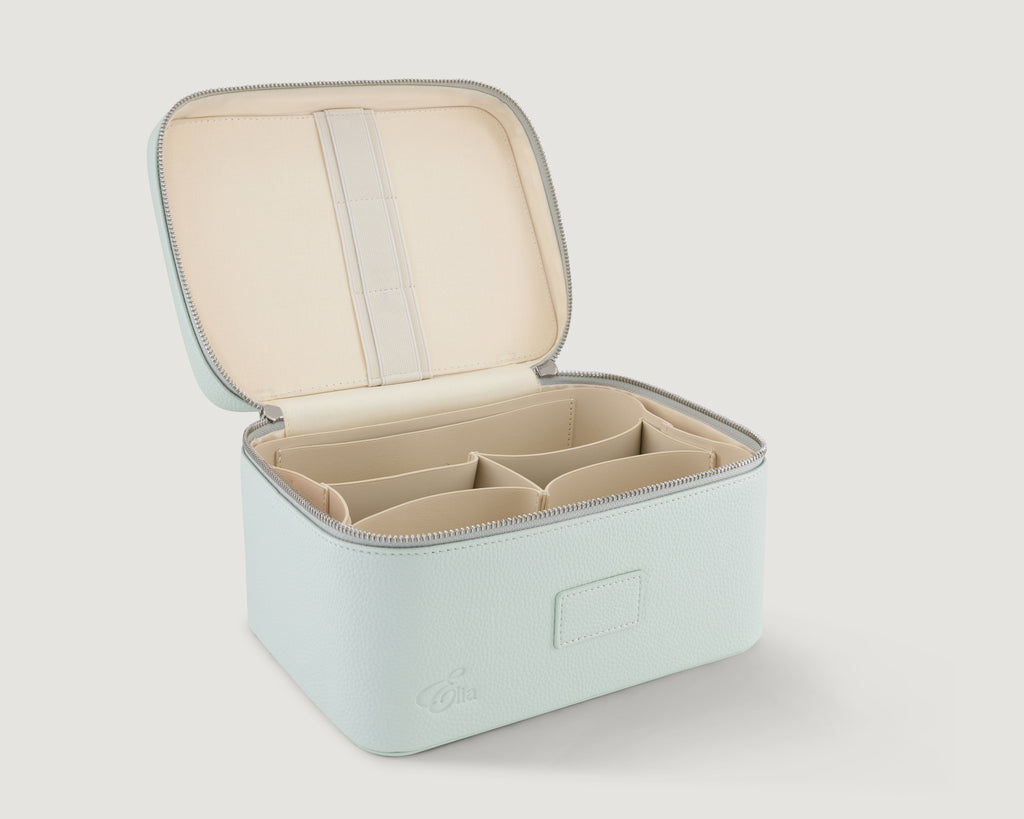 Signature Vanity Case- Medium